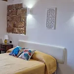 2 Sicilie Rooms&suite In Centro Appartement *